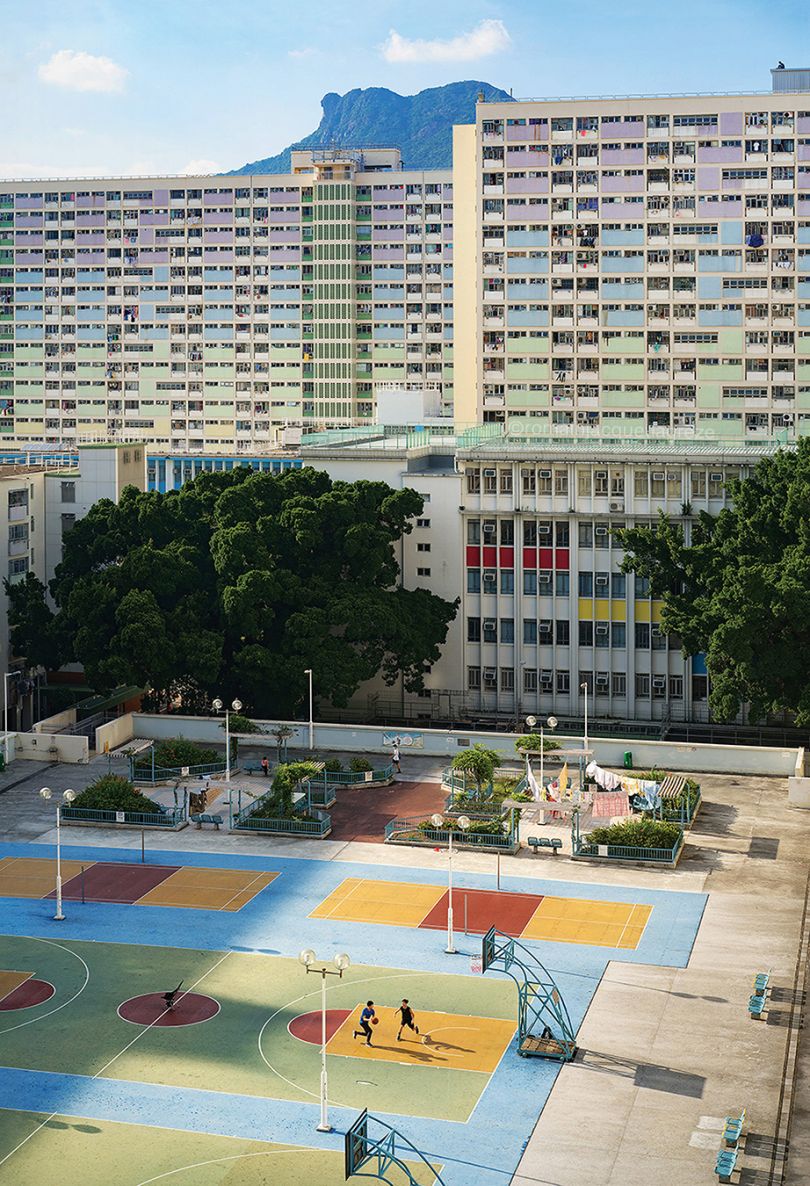 ©Romain Jacquet-Lagréze，青春活力，香港2020，蓝莲花画廊提供
