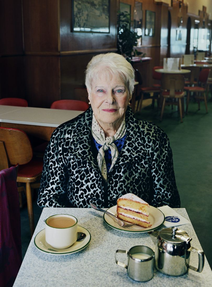 89岁的莫琳·艾略特（Maureen Elliot），来自悉尼的女高音歌手©David Stewart