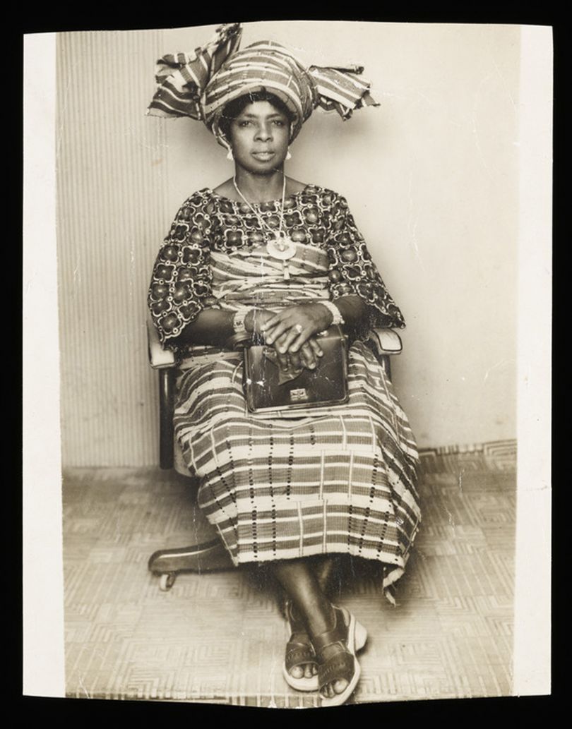 埃斯特·苏瓦奥拉，尼日利亚翁多的阿库尔，1960年